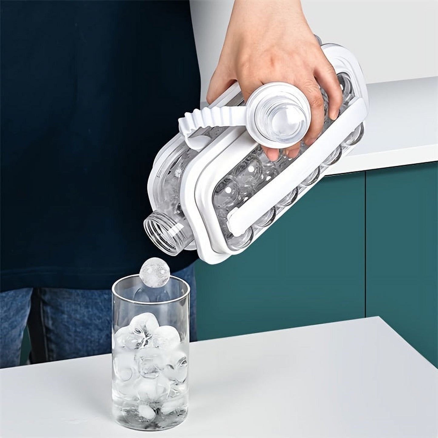 BOTELLA PARA BOLITAS DE HIELO