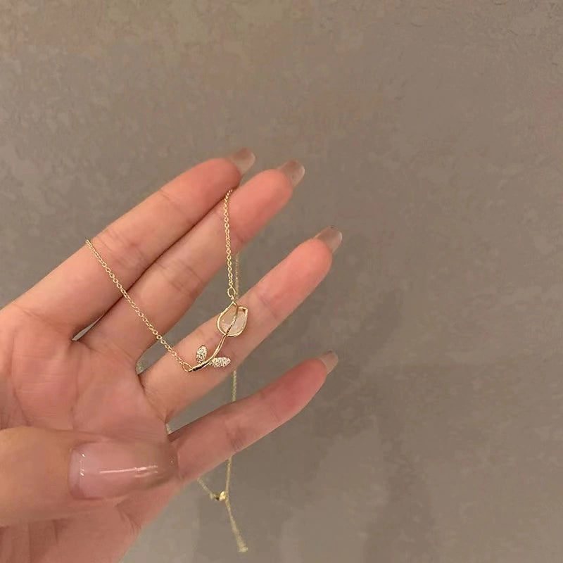 COLLAR TULIPAN CRISTAL🌷 / ENVIO GRATIS