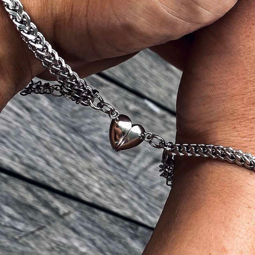 Pulsera de corazón magnético 💗 + Cajita de regalo 🎁